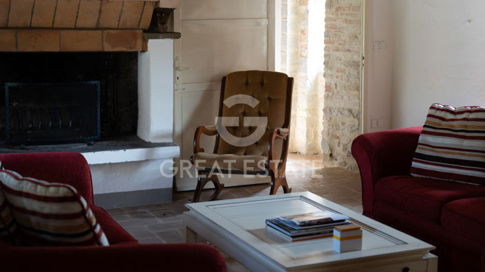 Image No.24-3 Bed Country House for sale