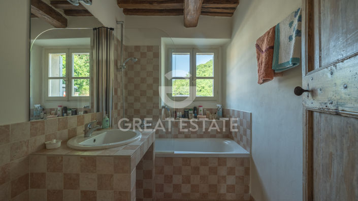 Image No.32-3 Bed Country House for sale