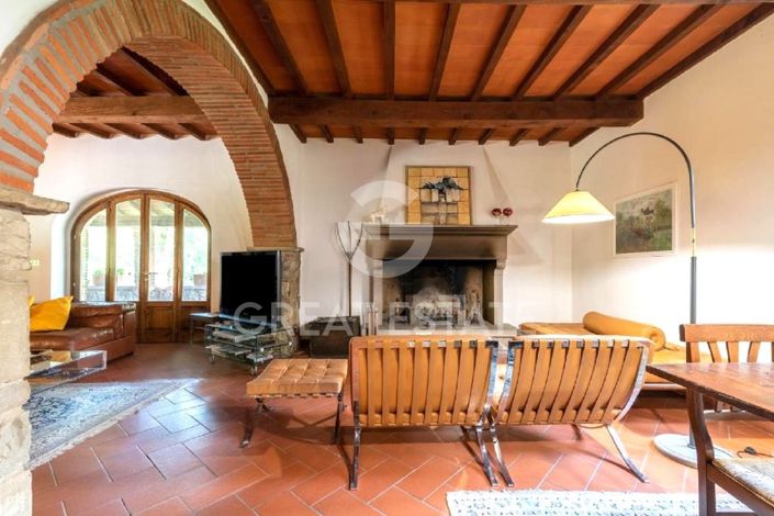 Image No.2-10 Bed Country House for sale