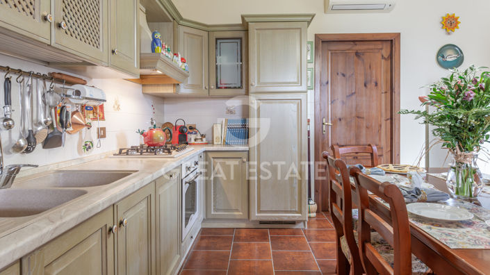 Image No.16-3 Bed Country House for sale