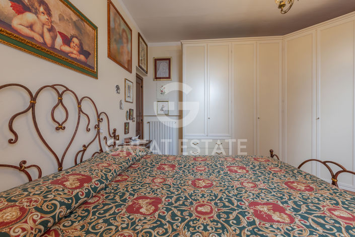 Image No.20-3 Bed Country House for sale