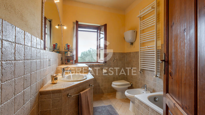 Image No.27-3 Bed Country House for sale