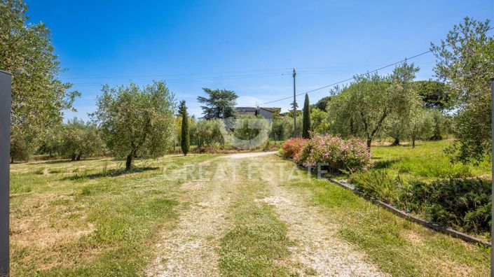 Image No.17-5 Bed Villa for sale