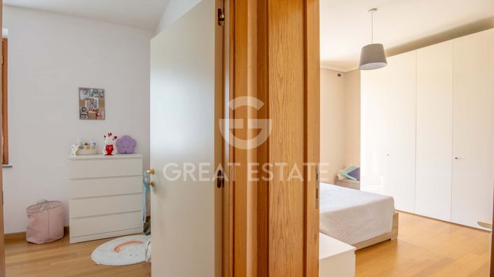 Image No.29-5 Bed Villa for sale