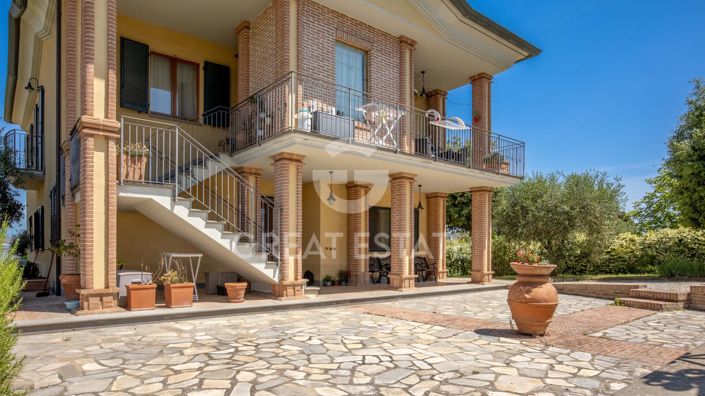 Image No.3-5 Bed Villa for sale