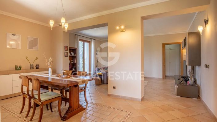 Image No.5-5 Bed Villa for sale