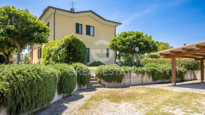 Image No.8-5 Bed Villa for sale