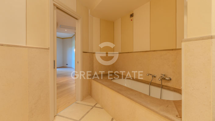 Image No.22-2 Bed Apartment for sale