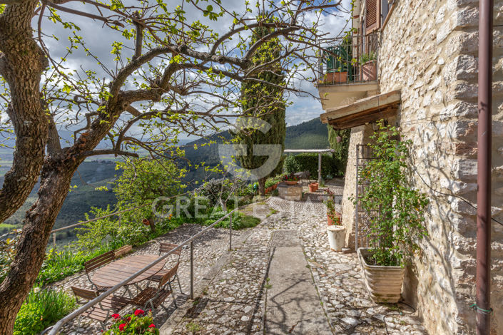 Image No.13-3 Bed Country House for sale