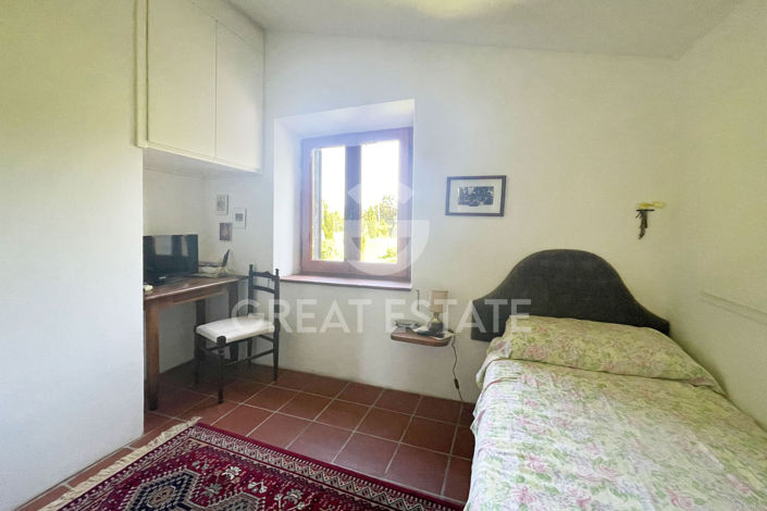 Image No.18-4 Bed Country House for sale