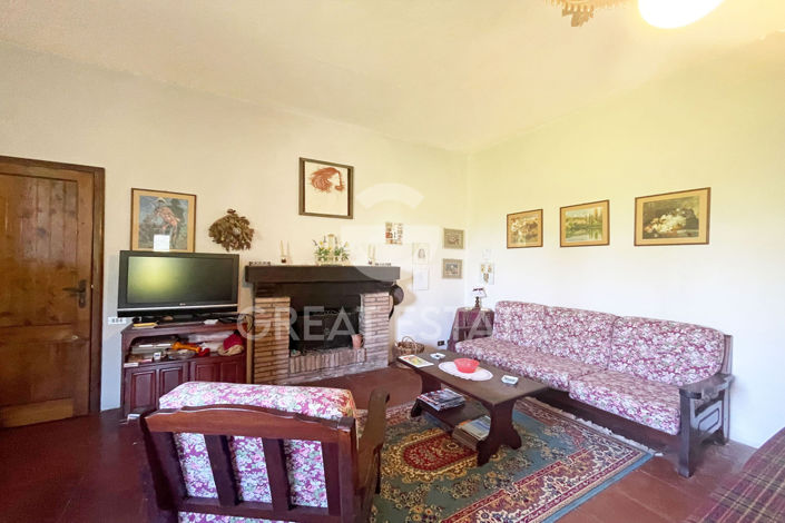 Image No.22-4 Bed Country House for sale