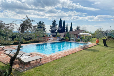 4 Bed Country House for sale