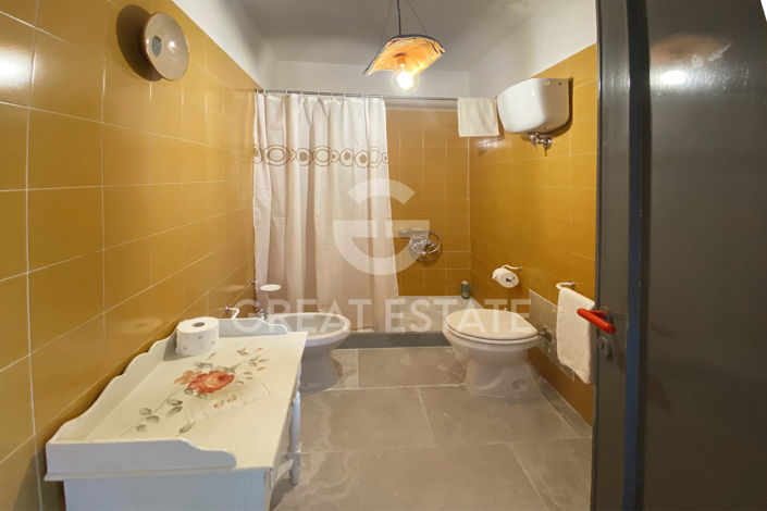 Image No.22-4 Bed Country House for sale