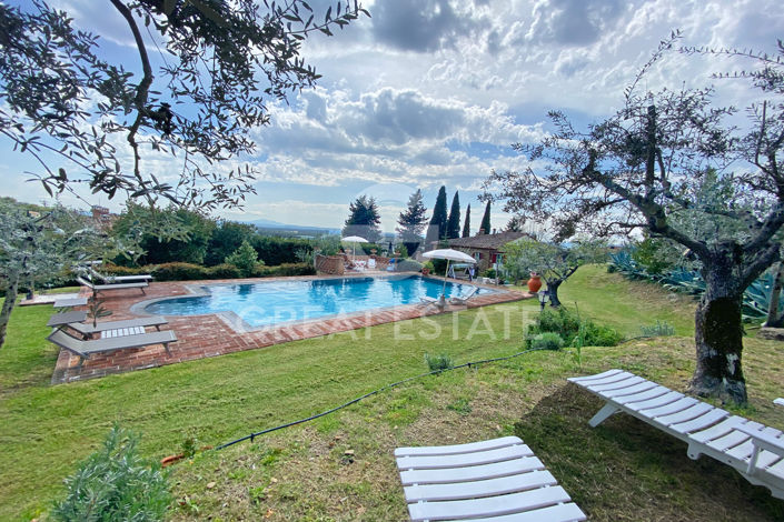 Image No.26-4 Bed Country House for sale