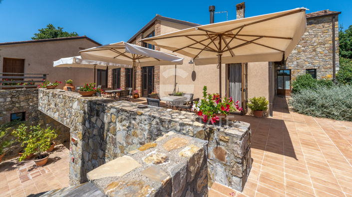 Image No.28-13 Bed Country House for sale