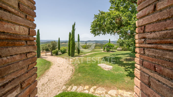 Image No.41-13 Bed Country House for sale