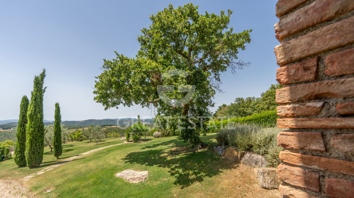 Image No.42-13 Bed Country House for sale