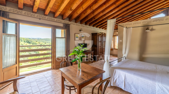 Image No.60-13 Bed Country House for sale