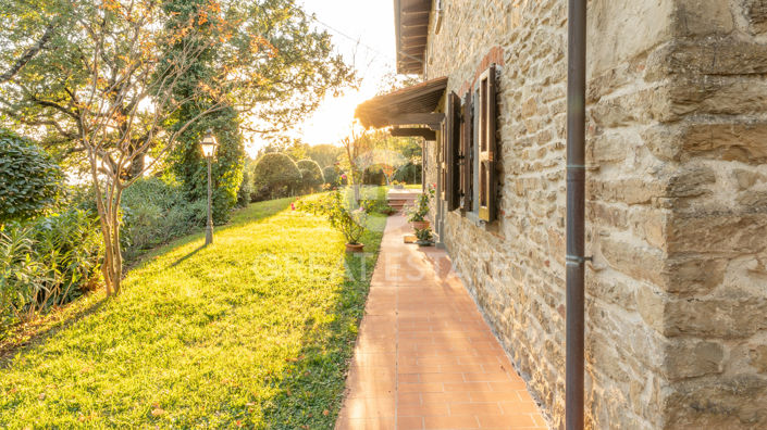 Image No.21-3 Bed Country House for sale