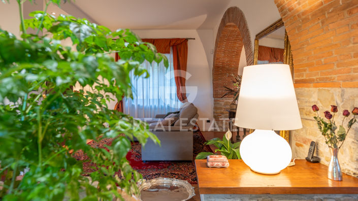 Image No.39-3 Bed Country House for sale