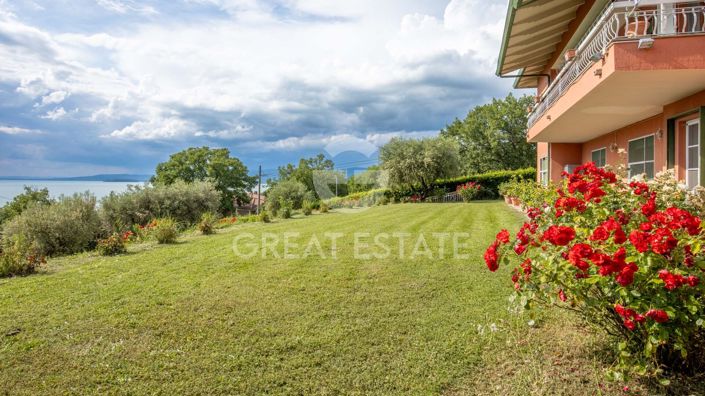 Image No.10-4 Bed Villa for sale