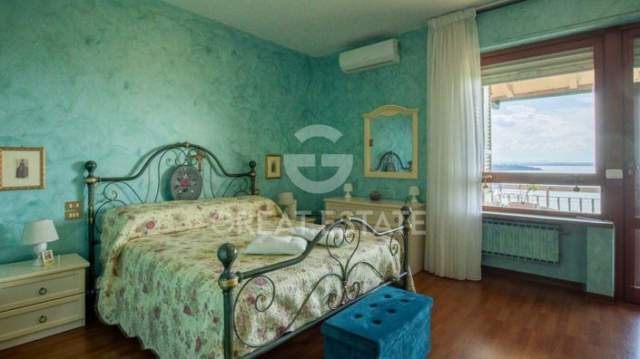 Image No.25-4 Bed Villa for sale