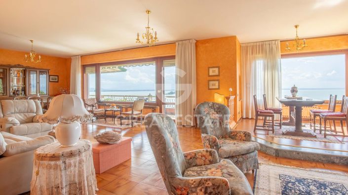 Image No.5-4 Bed Villa for sale