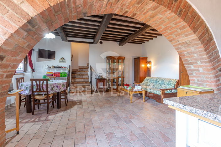 Image No.2-7 Bed Country House for sale