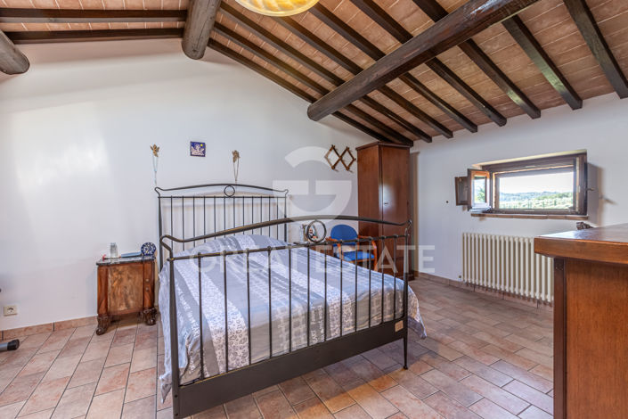 Image No.35-7 Bed Country House for sale