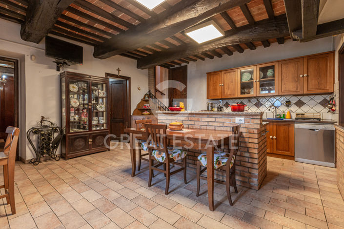 Image No.37-7 Bed Country House for sale