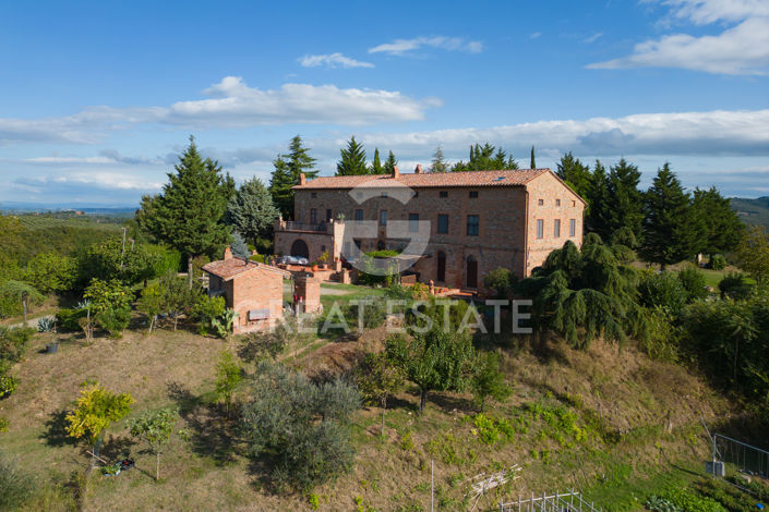 Image No.4-7 Bed Country House for sale