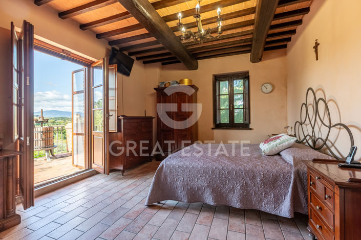 Image No.40-7 Bed Country House for sale