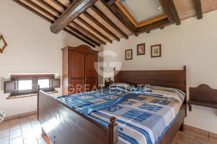 Image No.42-7 Bed Country House for sale