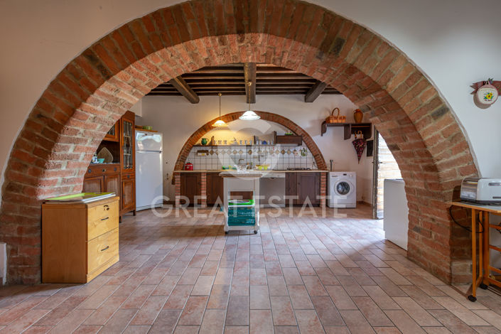 Image No.5-7 Bed Country House for sale