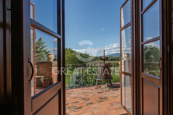 Image No.54-7 Bed Country House for sale