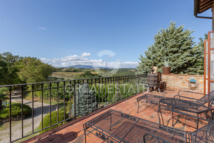 Image No.55-7 Bed Country House for sale