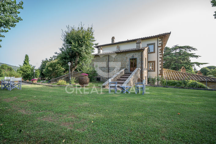 Image No.16-15 Bed Country House for sale