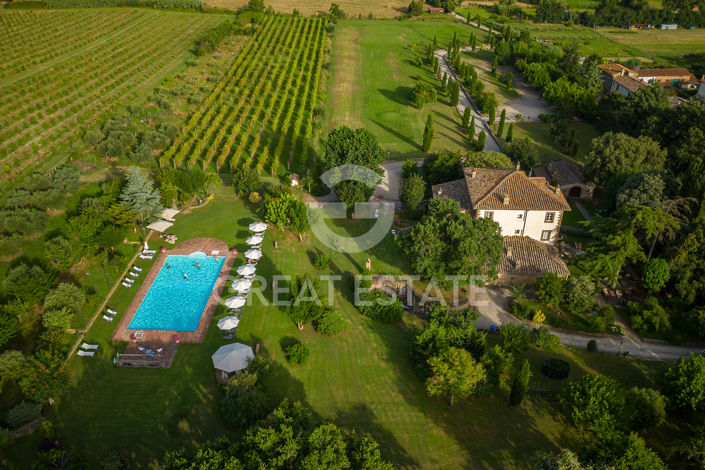 Image No.3-15 Bed Country House for sale