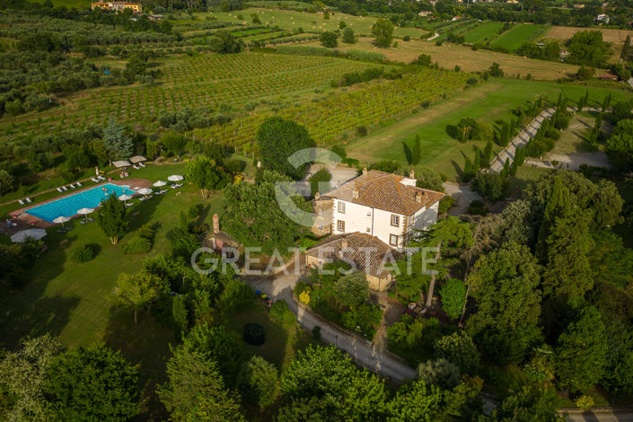 Image No.4-15 Bed Country House for sale