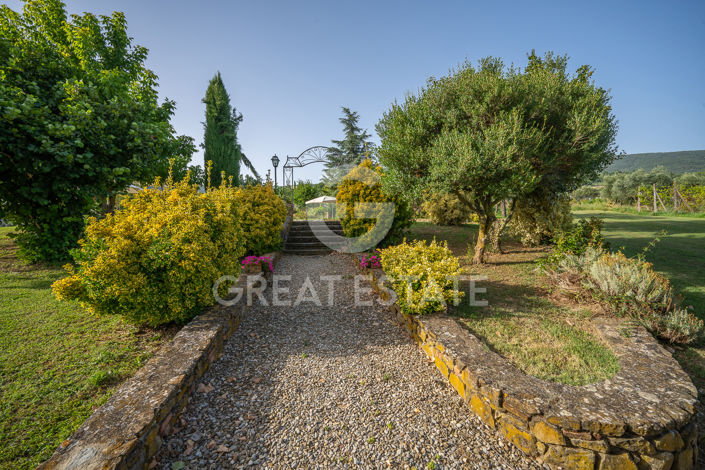 Image No.45-15 Bed Country House for sale