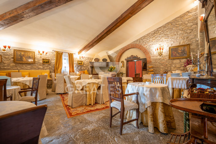 Image No.52-15 Bed Country House for sale