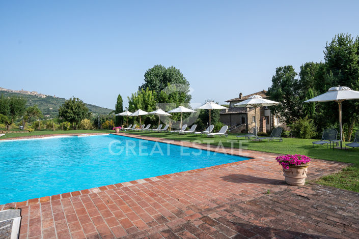 Image No.9-15 Bed Country House for sale