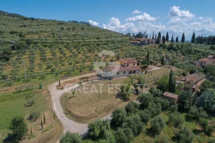 Image No.2-4 Bed Country House for sale