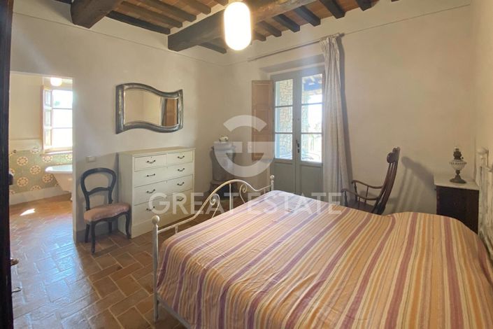 Image No.21-4 Bed Country House for sale