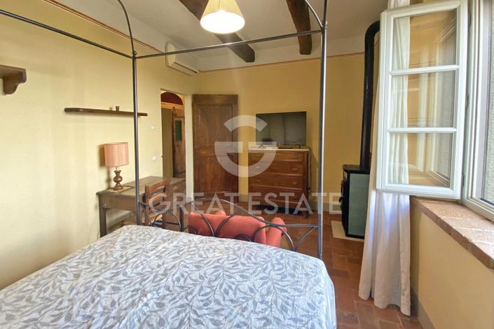 Image No.22-4 Bed Country House for sale