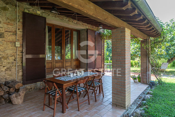 Image No.11-5 Bed Country House for sale