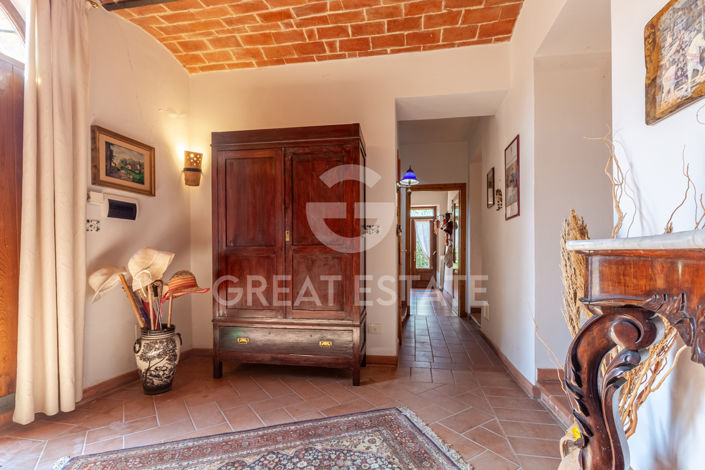 Image No.22-5 Bed Country House for sale