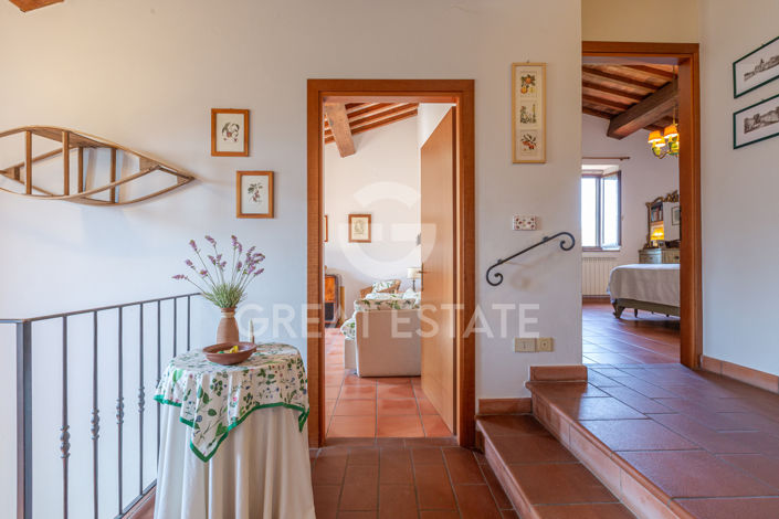 Image No.26-5 Bed Country House for sale