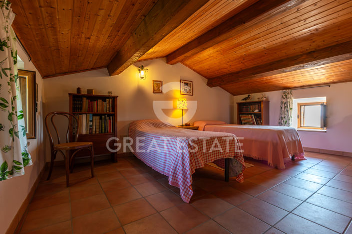 Image No.34-5 Bed Country House for sale