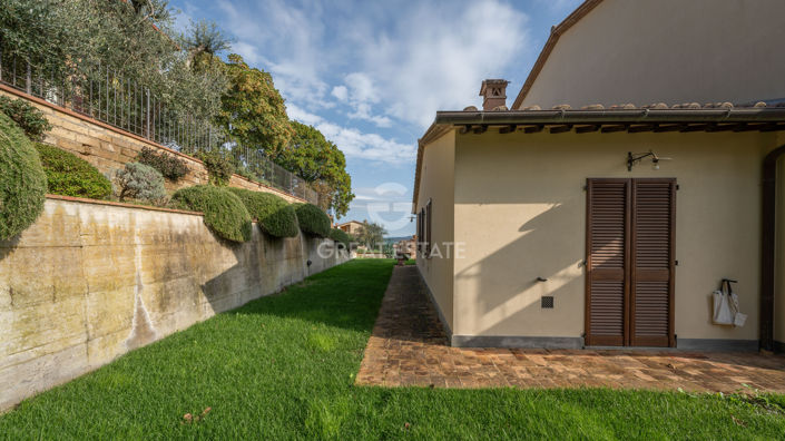 Image No.16-5 Bed Villa for sale